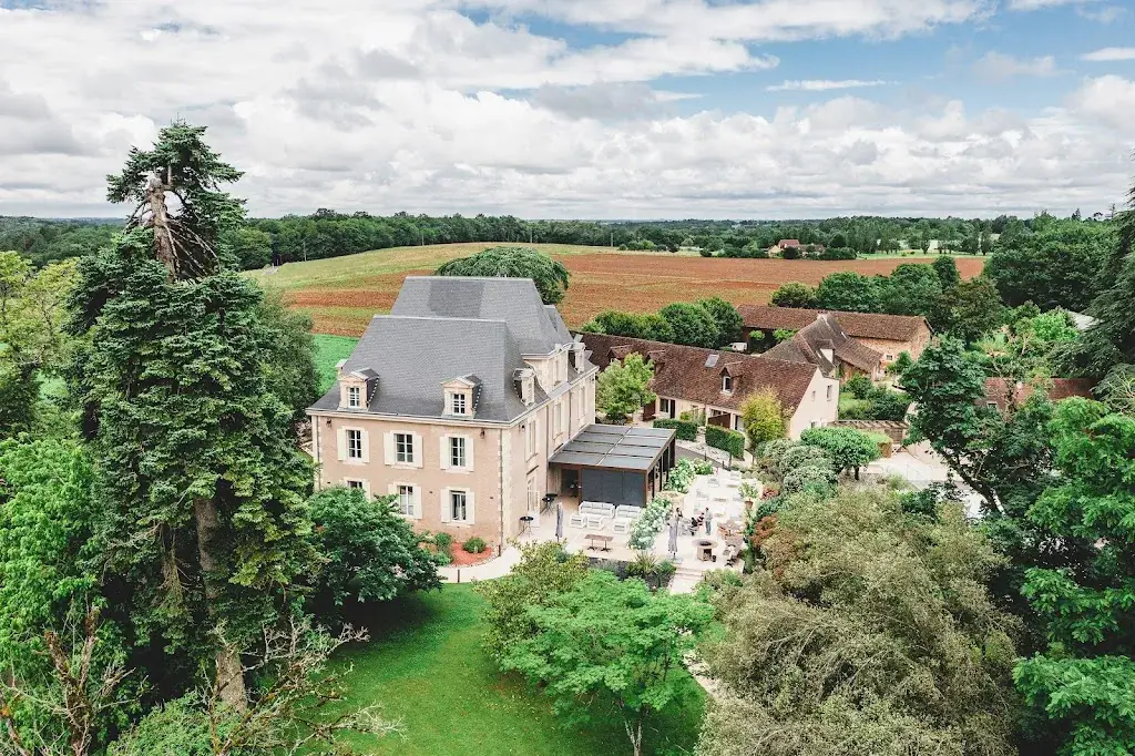 Le Manoir des Cèdres restaurant in Rouffignac-Saint-Cernin-de-Reilhac