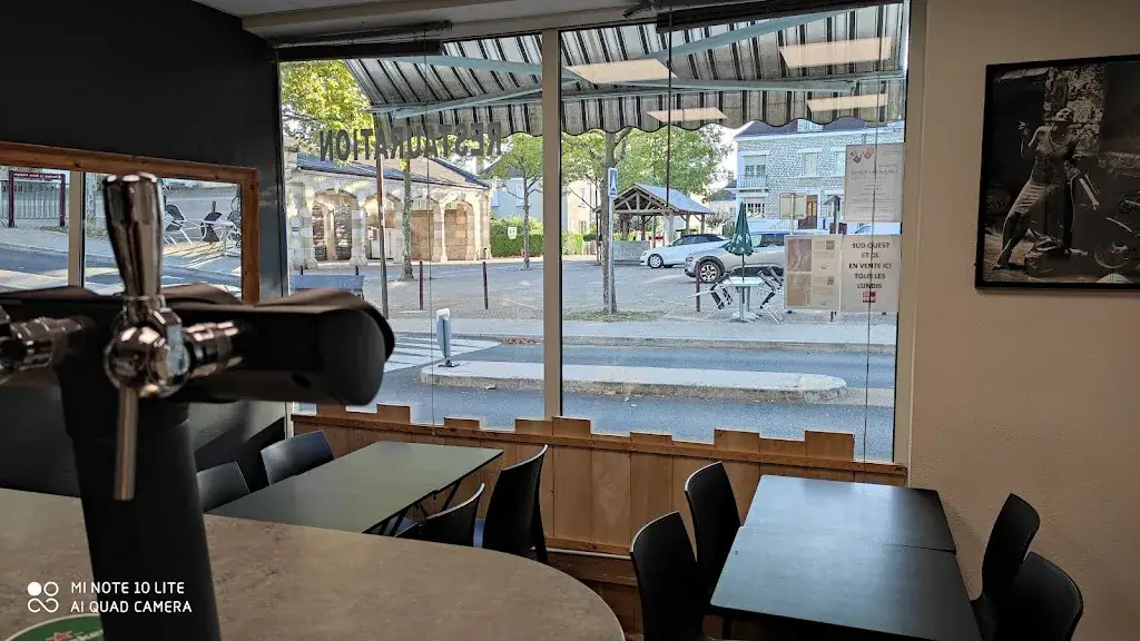 Les Amis Brunchés restaurant in Rouffignac-Saint-Cernin-de-Reilhac