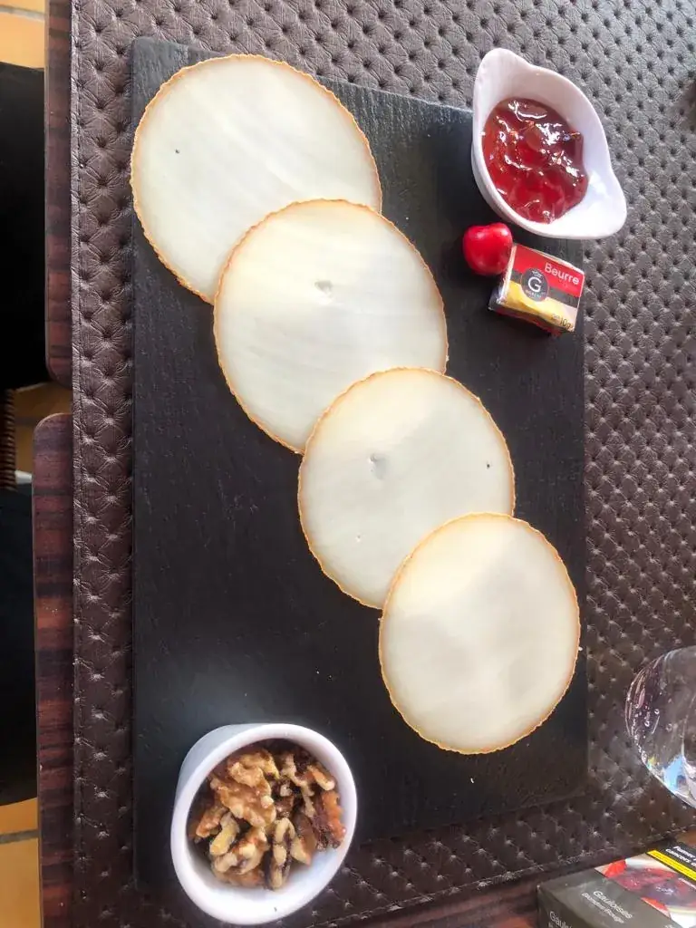 Pimm and Marcel van der Donk _Restaurant À Fleur d'Eau_Ribérac_review