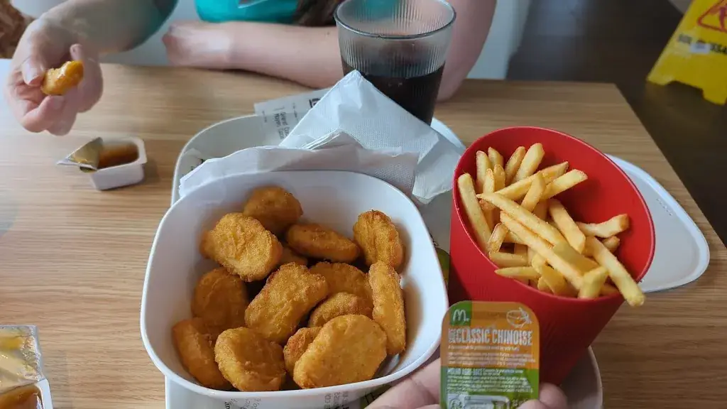 Adrian Bawn_McDonald's_Ribérac_review