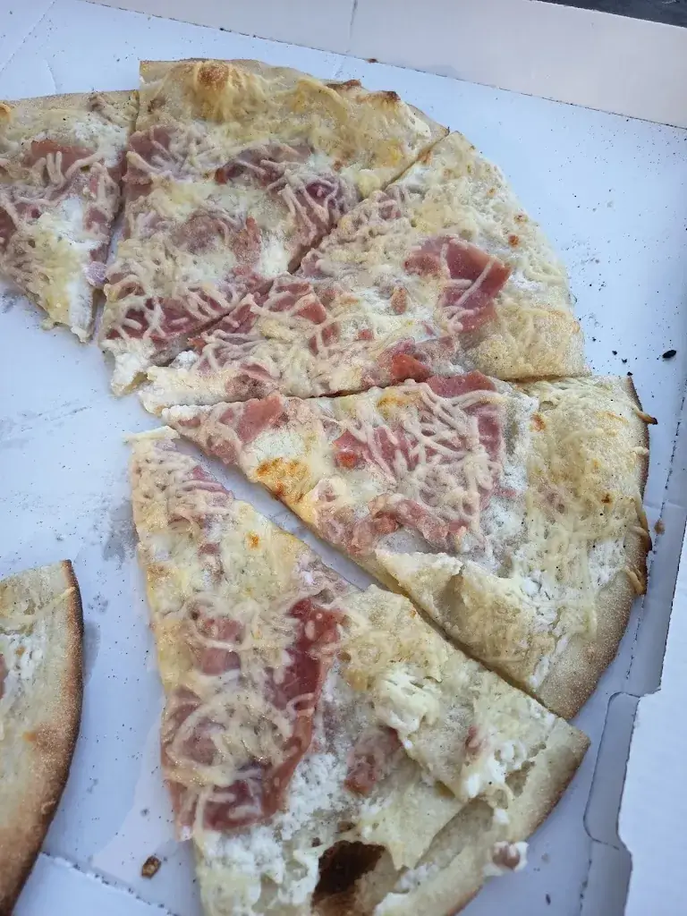 Loreen Gerbeaud_Pizza _ York_Ribérac_review