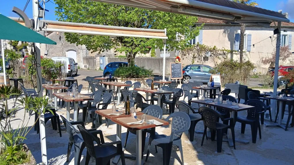 Au soleil_Bertric-Burée_slider_image_3