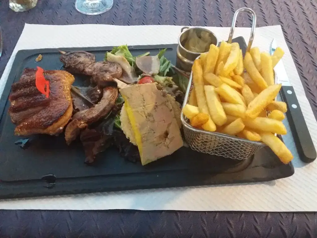 Per Tørring_L'olivette_Roullet-Saint-Estèphe_review