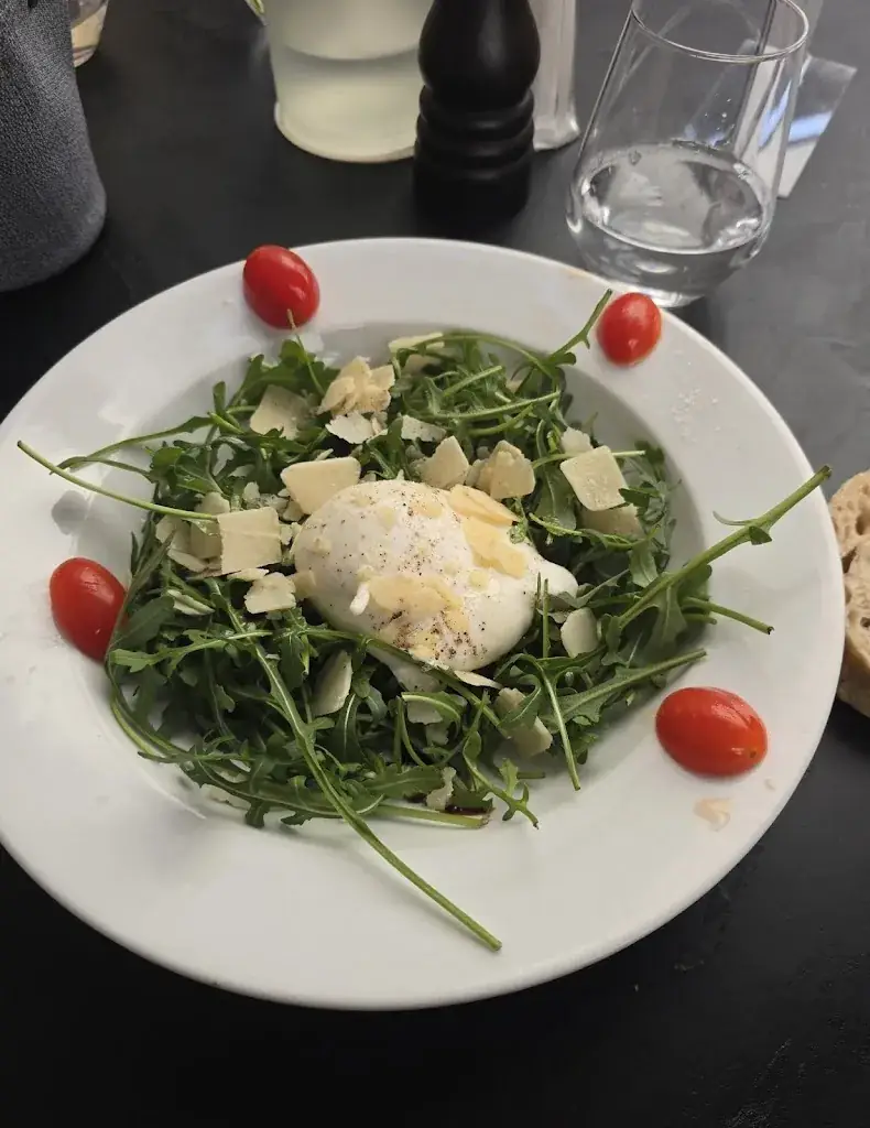 Anthony Rochais_L'olivette_Roullet-Saint-Estèphe_review