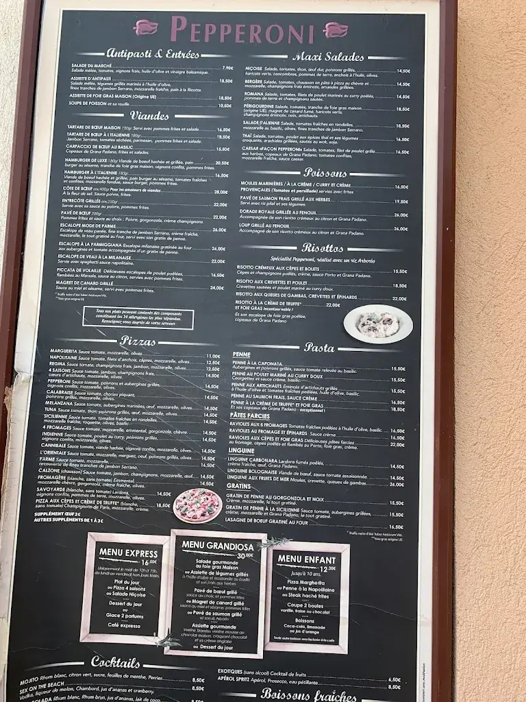 Pepperoni restaurant in Roquefort-les-Pins