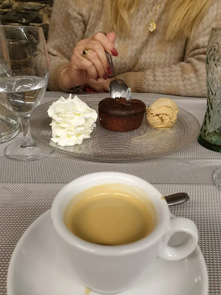 Menu_Restaurant les fleurines_Roquefort-sur-Soulzon_imagen_6