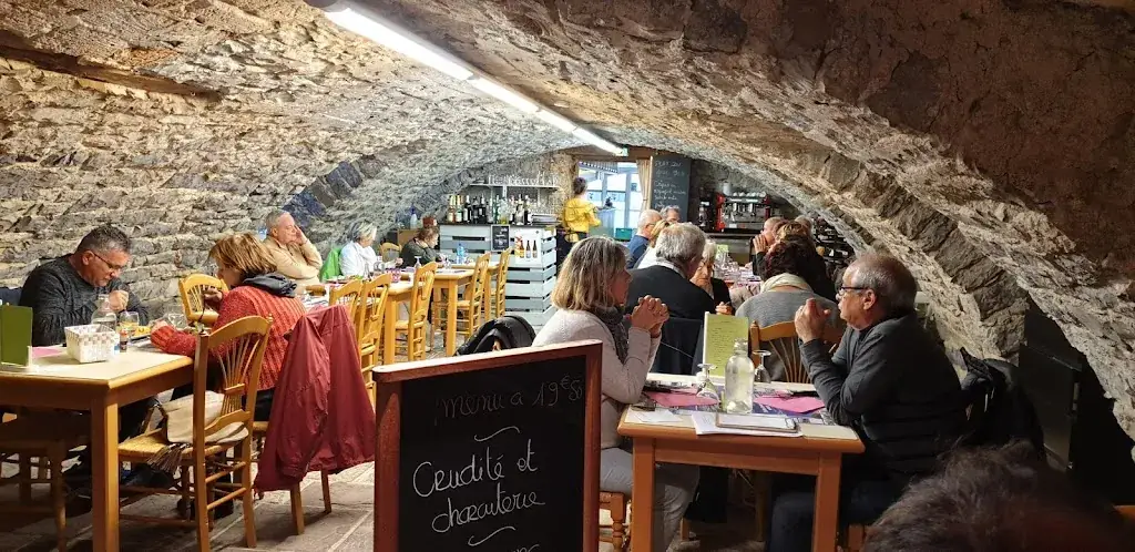 Restaurant les fleurines restaurant in Roquefort-sur-Soulzon