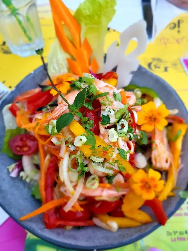 Aurelia Peltier_Saothai_Roquefort-les-Pins_review