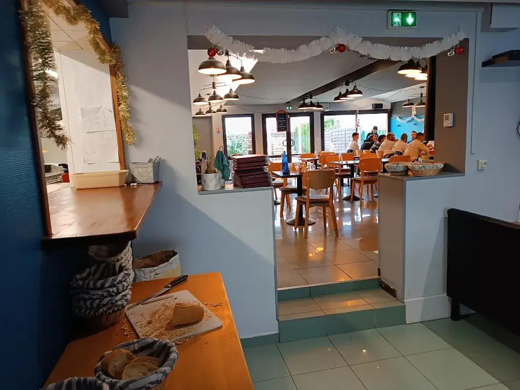 La Brasserie Lucky restaurant à Terres-de-Haute-Charente