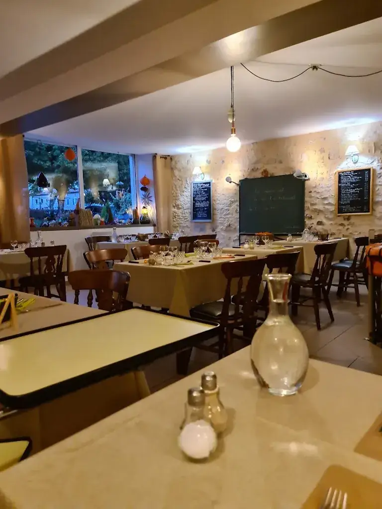 Le Saint Laurent_Saint-Laurent-de-Céris_slider_image_1