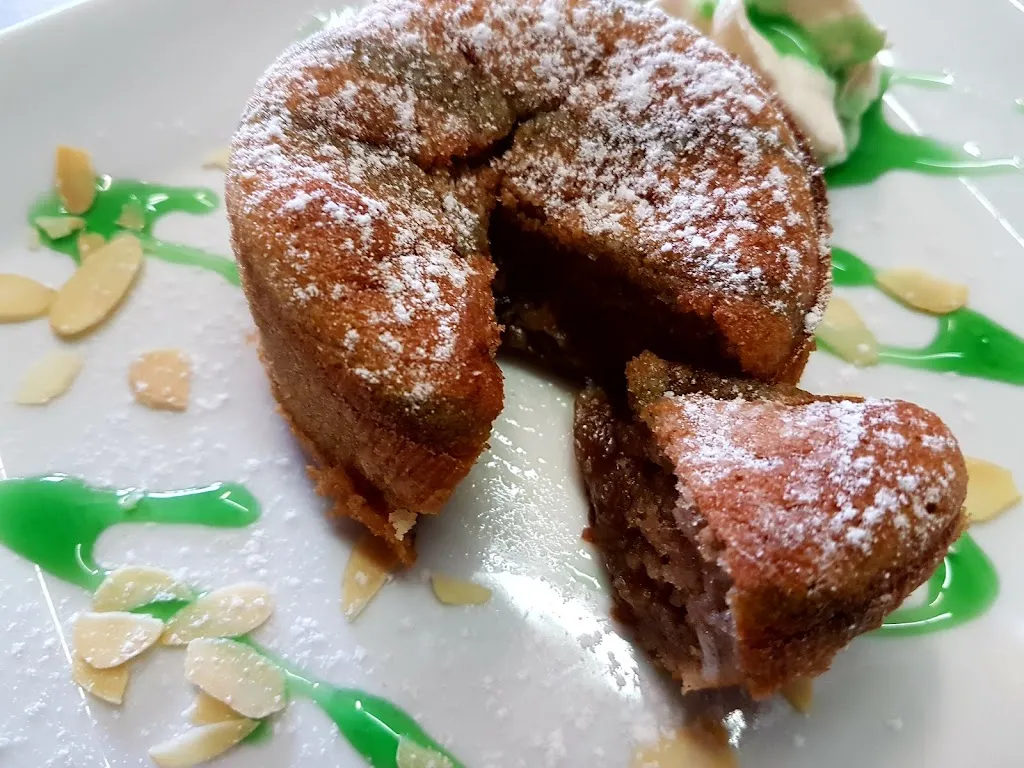 Bar Restaurant Les Platanes_Saint-Claud_slider_image_2