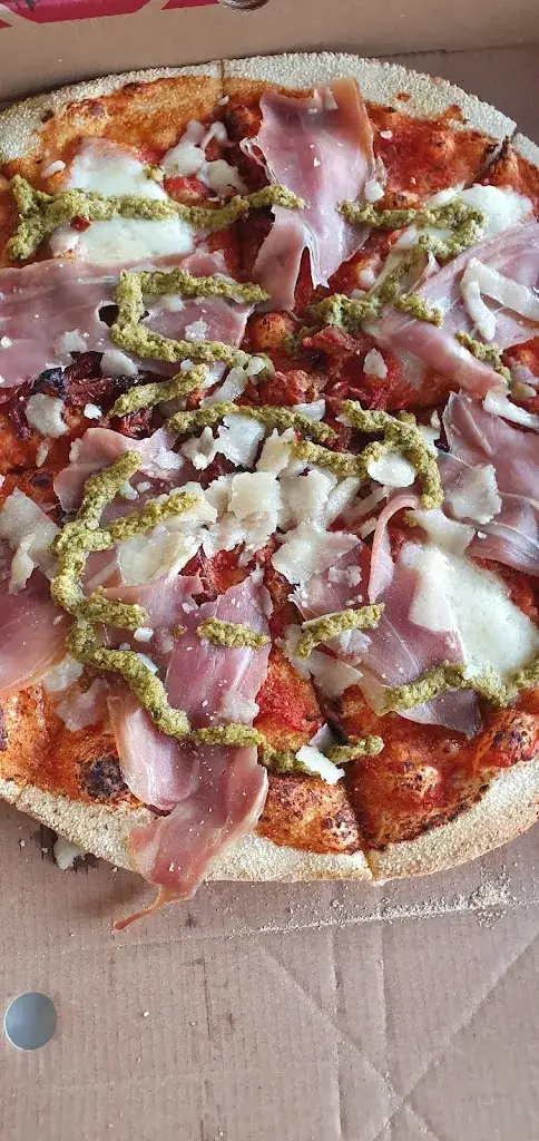 Bruce Fransen_LES PIZZAS DES CAPRICES_Ruffec_review