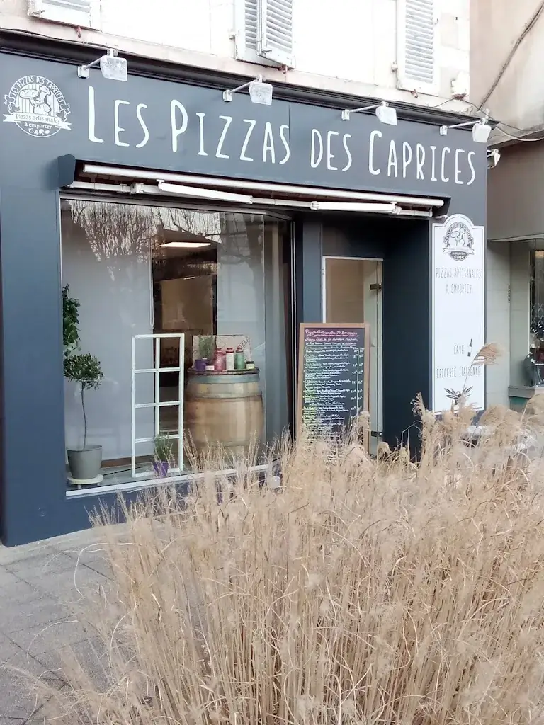 LES PIZZAS DES CAPRICES restaurante en Ruffec