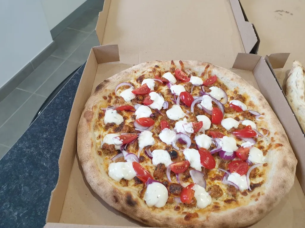 Belinda Cantillac_Schnock Pizza_Sadirac_review