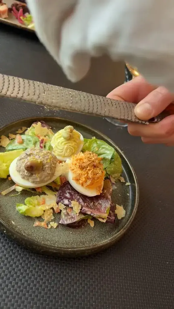 Hôtel Restaurant L'Art Dit Vin_Saint-Aigulin_slider_image_2