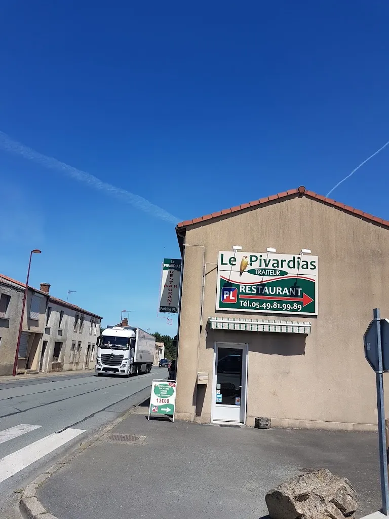 Le Pivardias_Petite-Boissière_slider_image_3