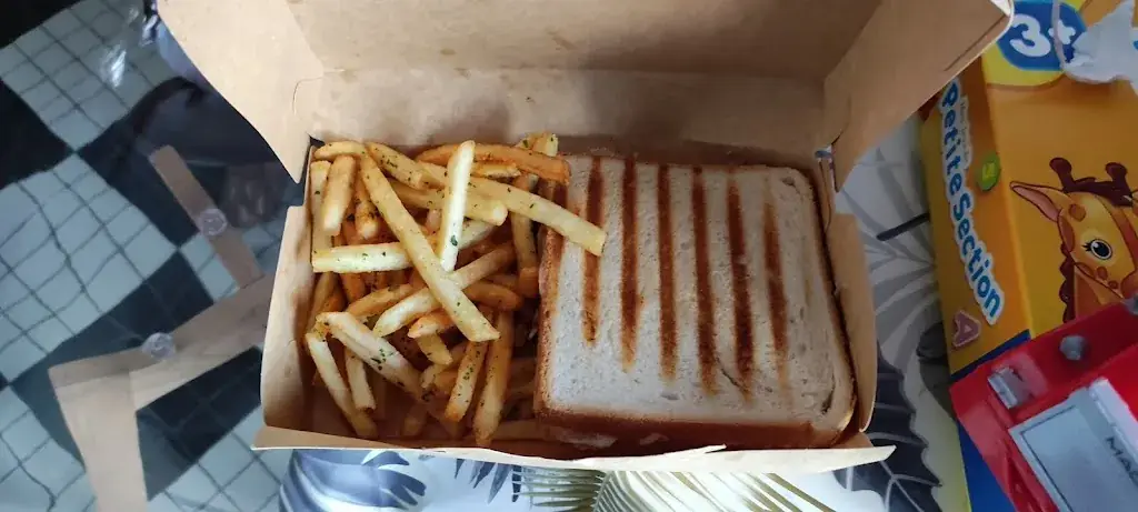 La Fourchette De Lubine_Saint-Antoine-de-Breuilh_slider_image_2