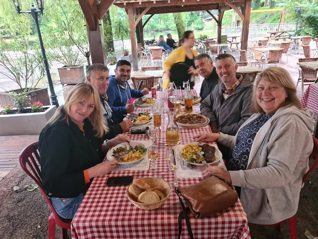 James Wright_Bar Restaurant de la Plage_Aulaye-Puymangou_review