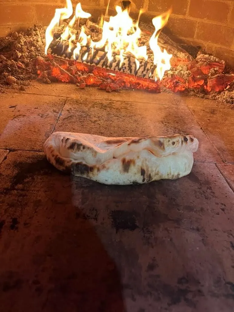 la friterie des halles_Aulaye-Puymangou_slider_image_1