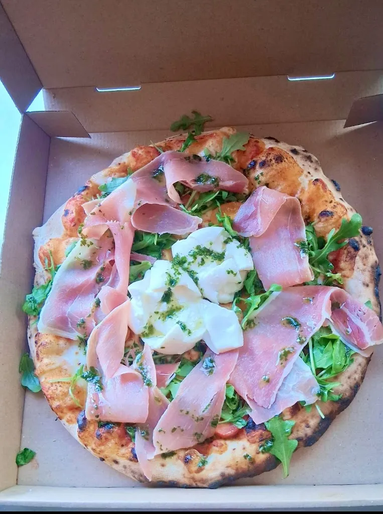 la friterie des halles_Aulaye-Puymangou_slider_image_3