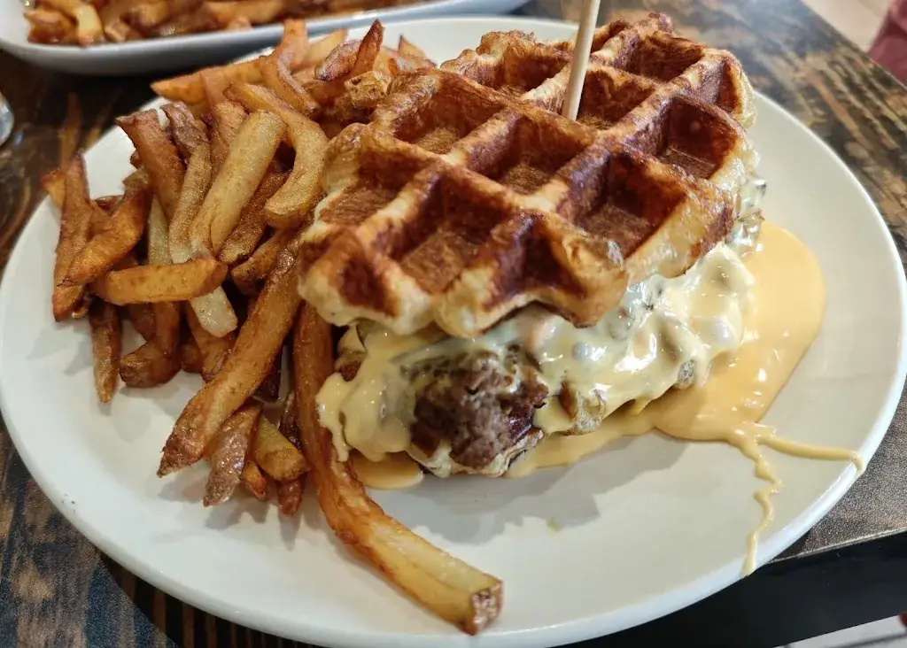 Damien P_Table 62_Royan_review