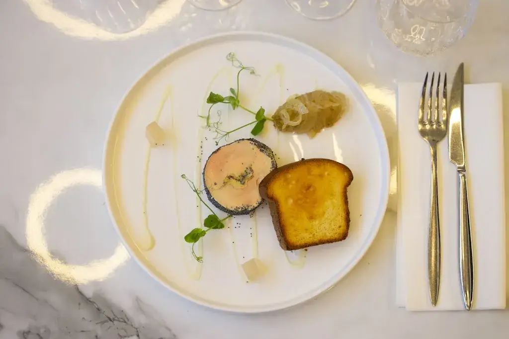 Blue Bar Restaurant - Royan_Royan_slider_image_2