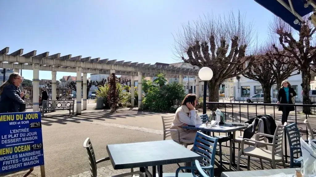 Restaurant Le 17-58 Restaurant in Royan