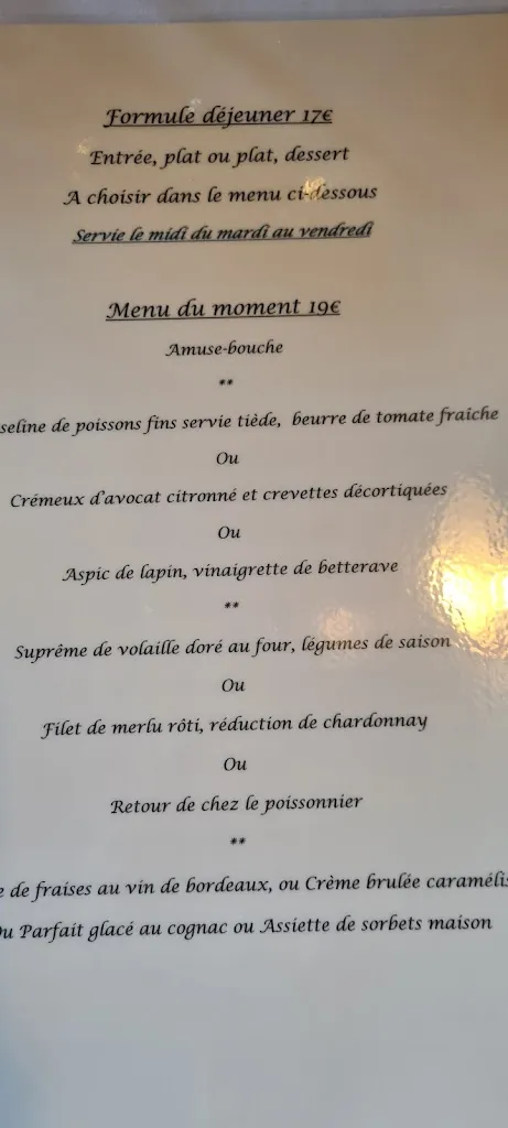 Clara Wai Yeng Chong_L'éclosion_Royan_recensione