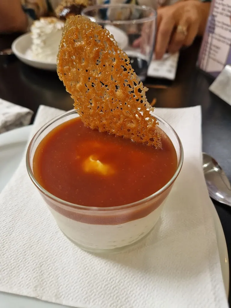 Françoise Codaccioni_La Gargote_Royan_recensione