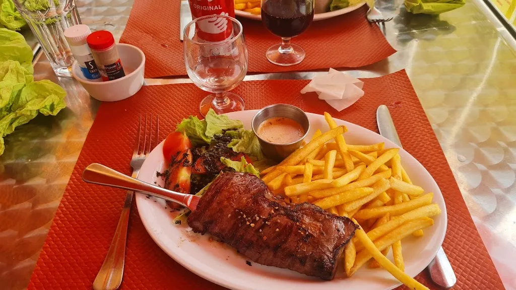 La Petite Plage Restaurant in Royan