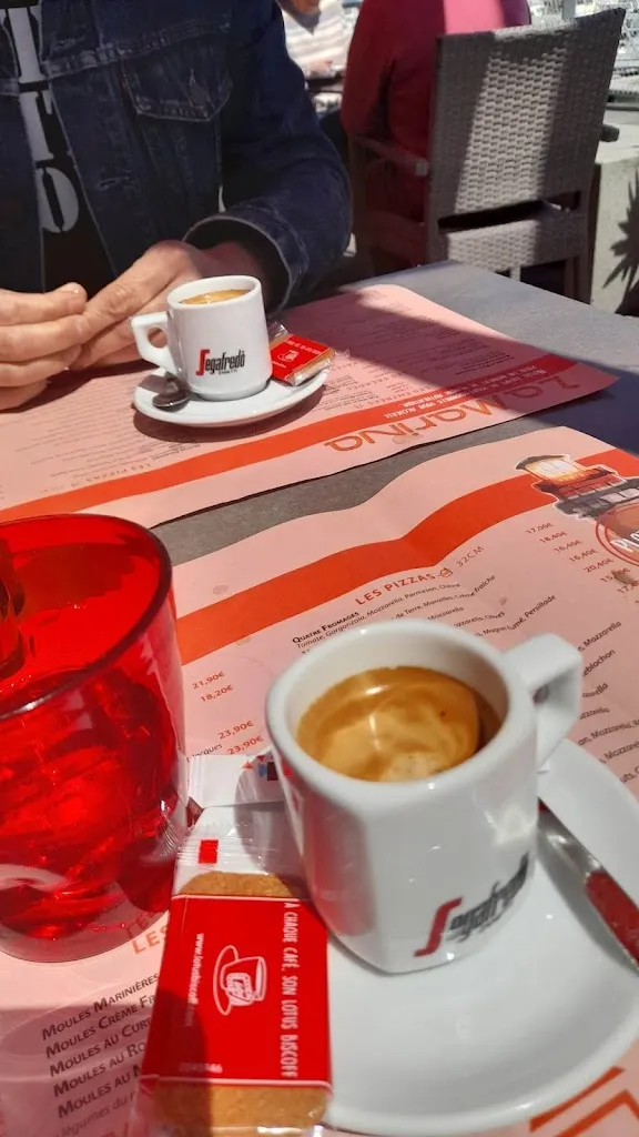 Laura J Aitcheson_Le Pass'Port_Royan_review