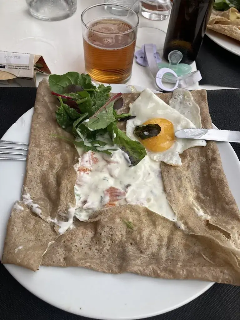 Boris Geoffroy AMOUSSOU_Le P'tit M _Royan_review