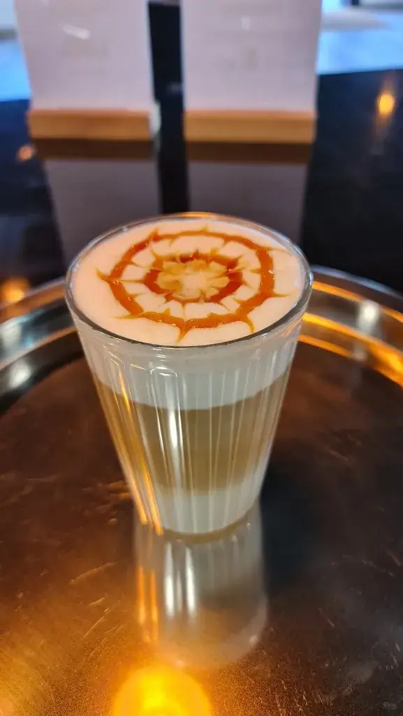 La Cafetière Cuivrée_Saint-Denis-de-Pile_slider_image_2