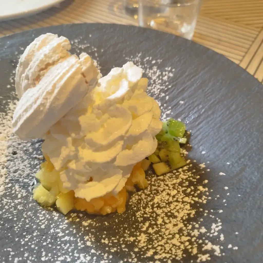 Julie CANDEIL_Café du fronton_Saint-Étienne-de-Baïgorry_review