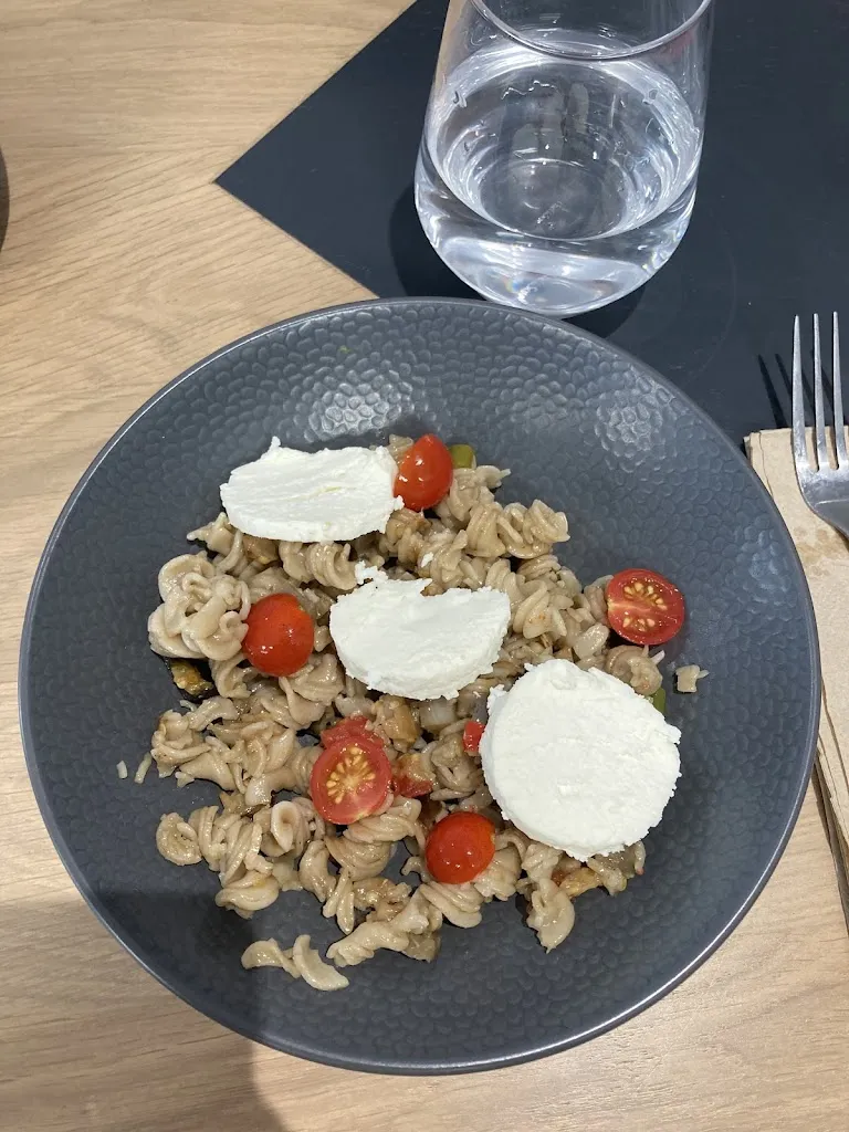 Julia de Madorre_Txanogorritxo_Saint-Étienne-de-Baïgorry_recensione