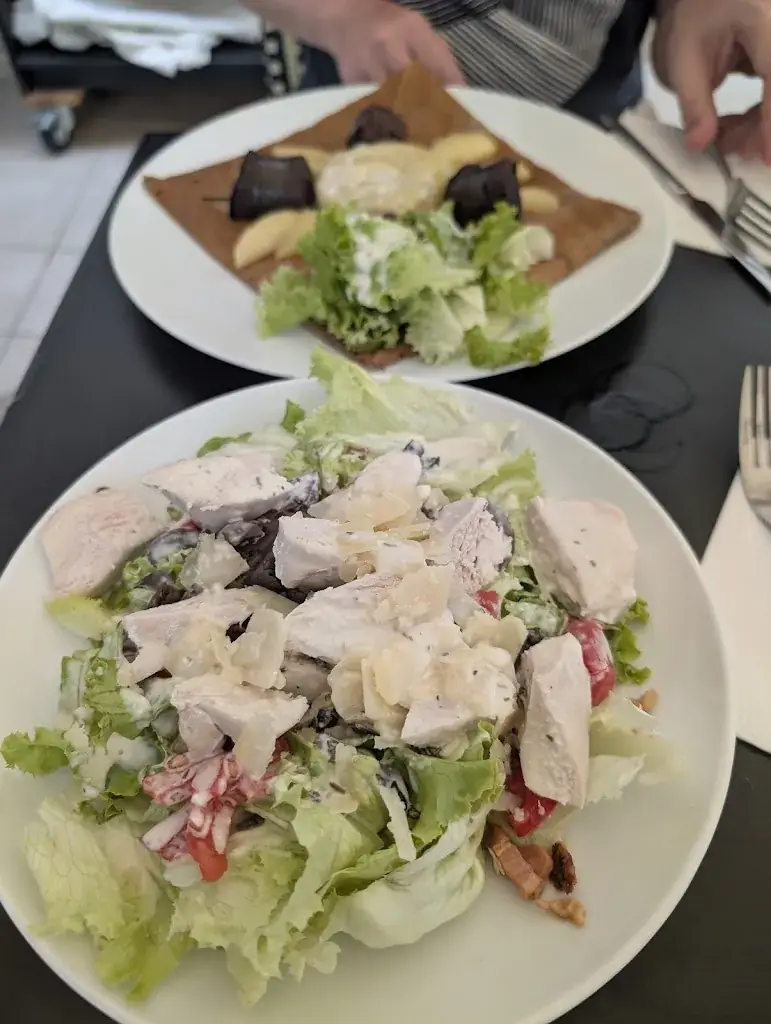 Wing yun Cheung_La Crêperie du Parvis_Saint-Émilion_review