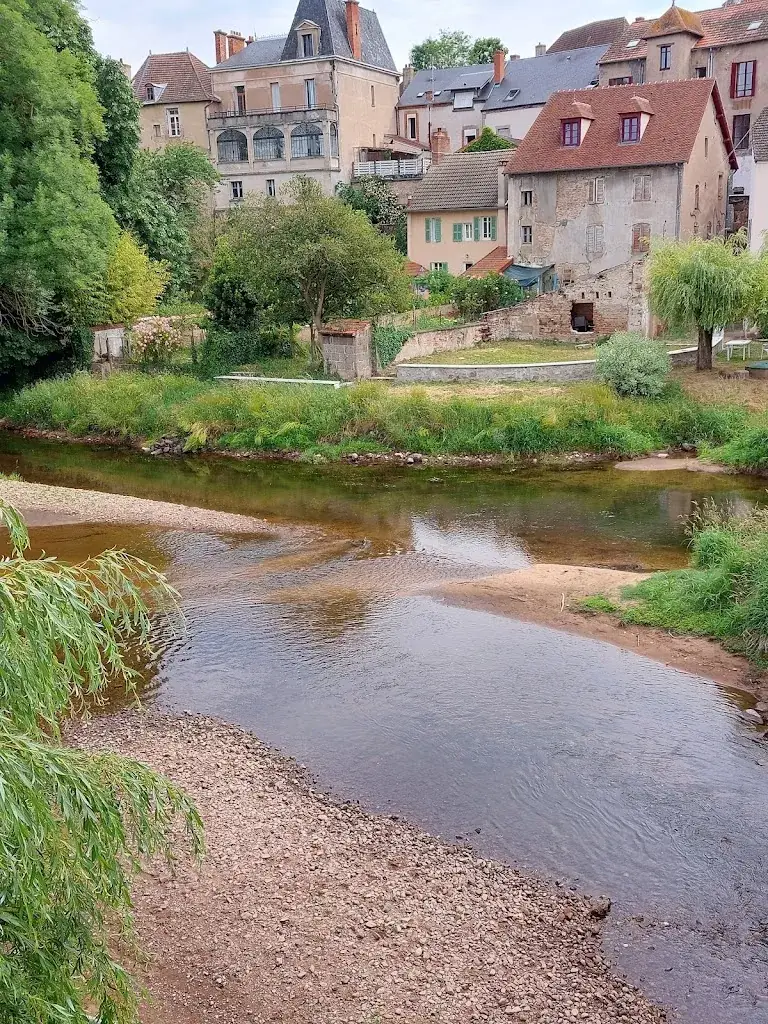 Bistro le vaudois_Lapalisse_slider_image_2