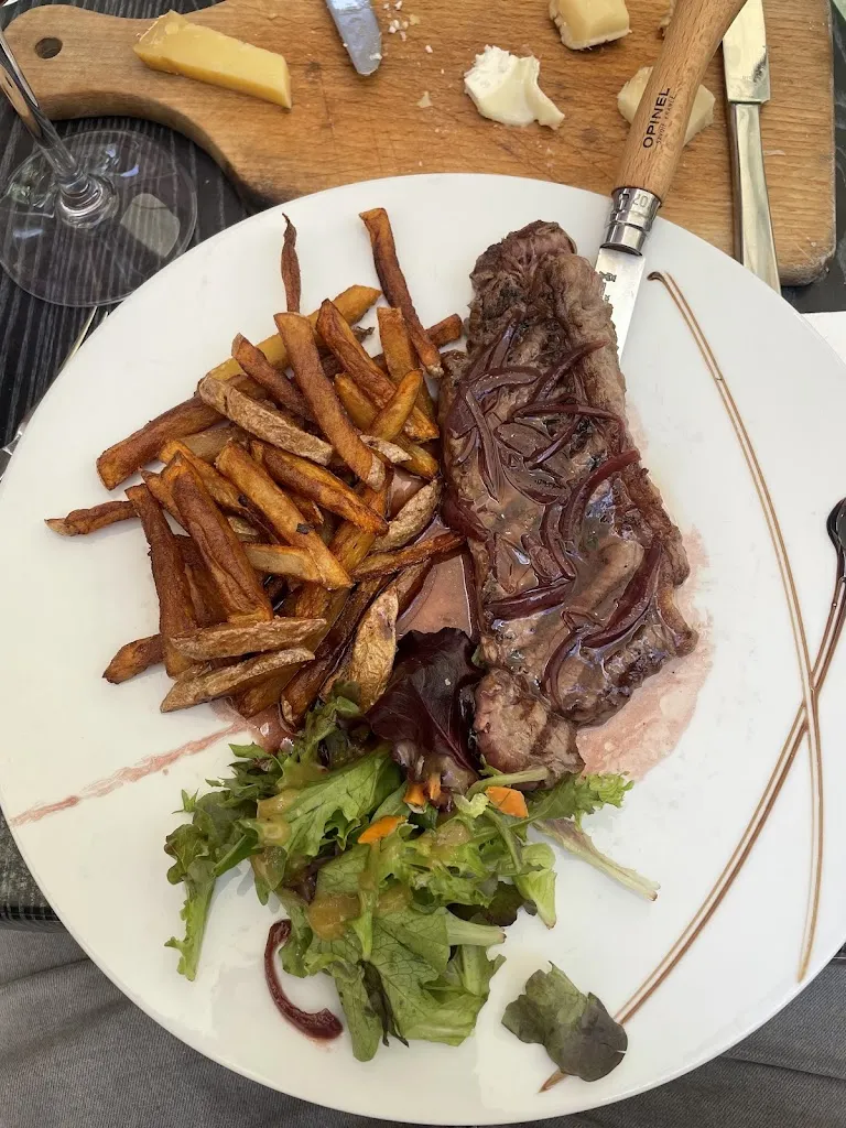 Neil Patil_Les Giron'dines_Saint-Émilion_review