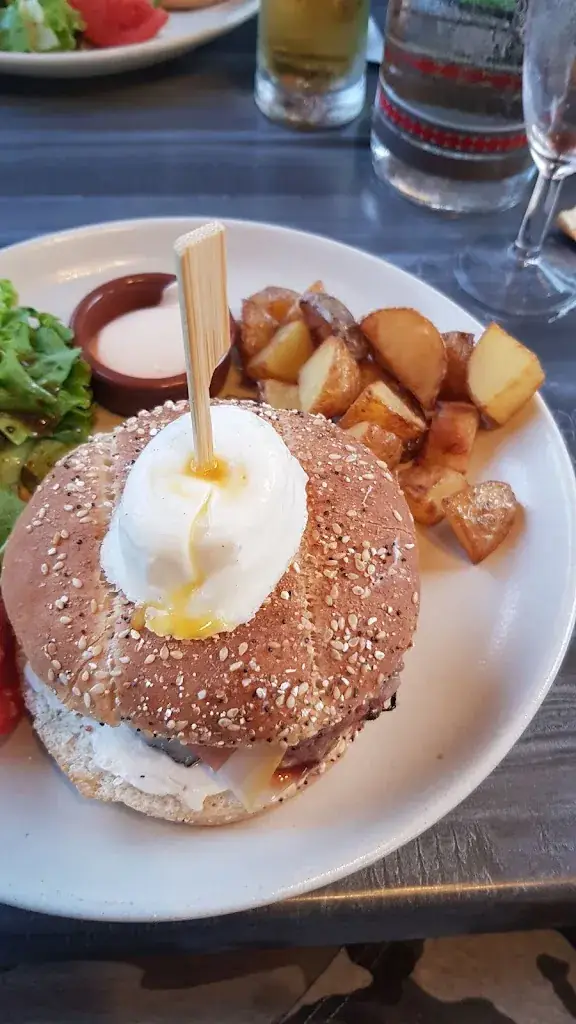 Menu_Restaurant l'eskaya_Saint-Cyprien_image_3