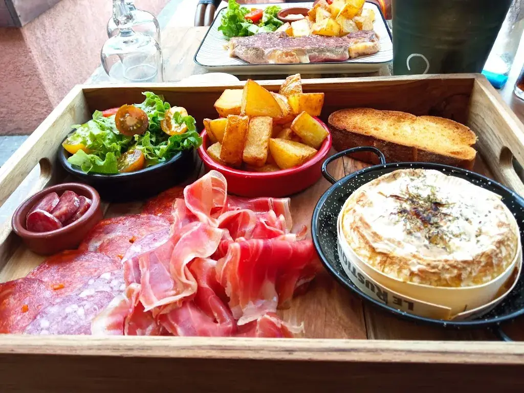 Menu_Restaurant l'eskaya_Saint-Cyprien_image_7