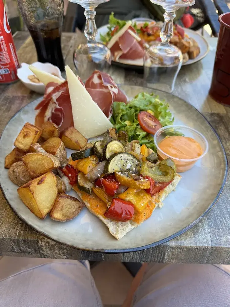 Christian Egger_Restaurant l'eskaya_Saint-Cyprien_review