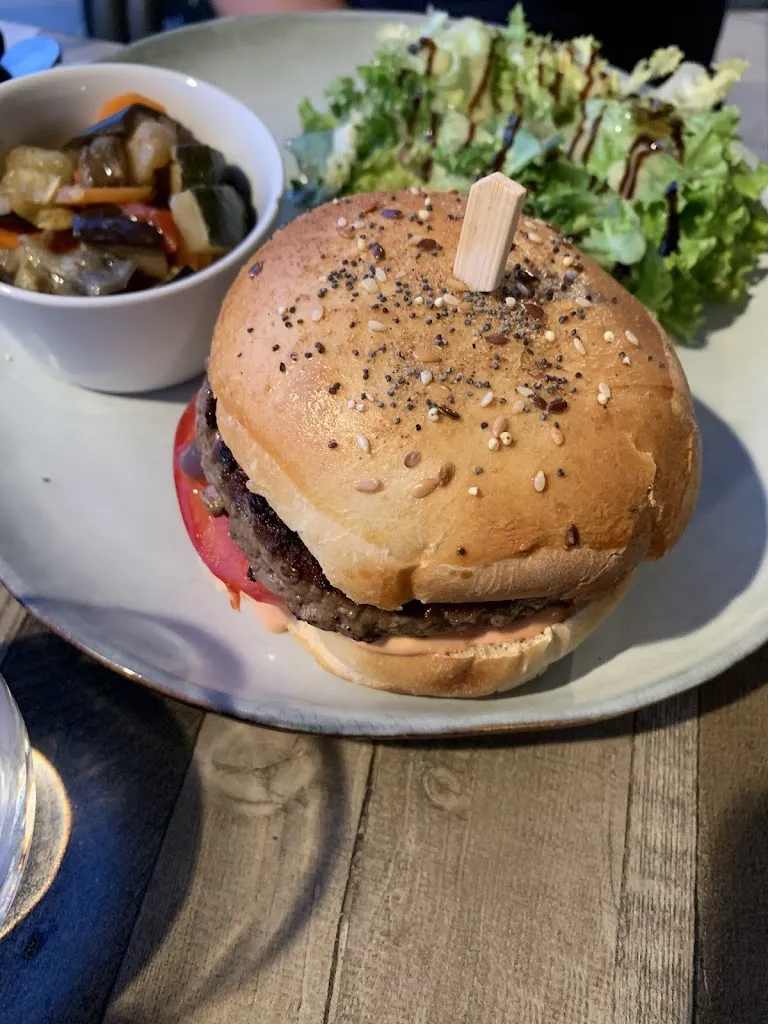 Svetlana Barinova_Restaurant Les Frégates_Saint-Cyprien_review