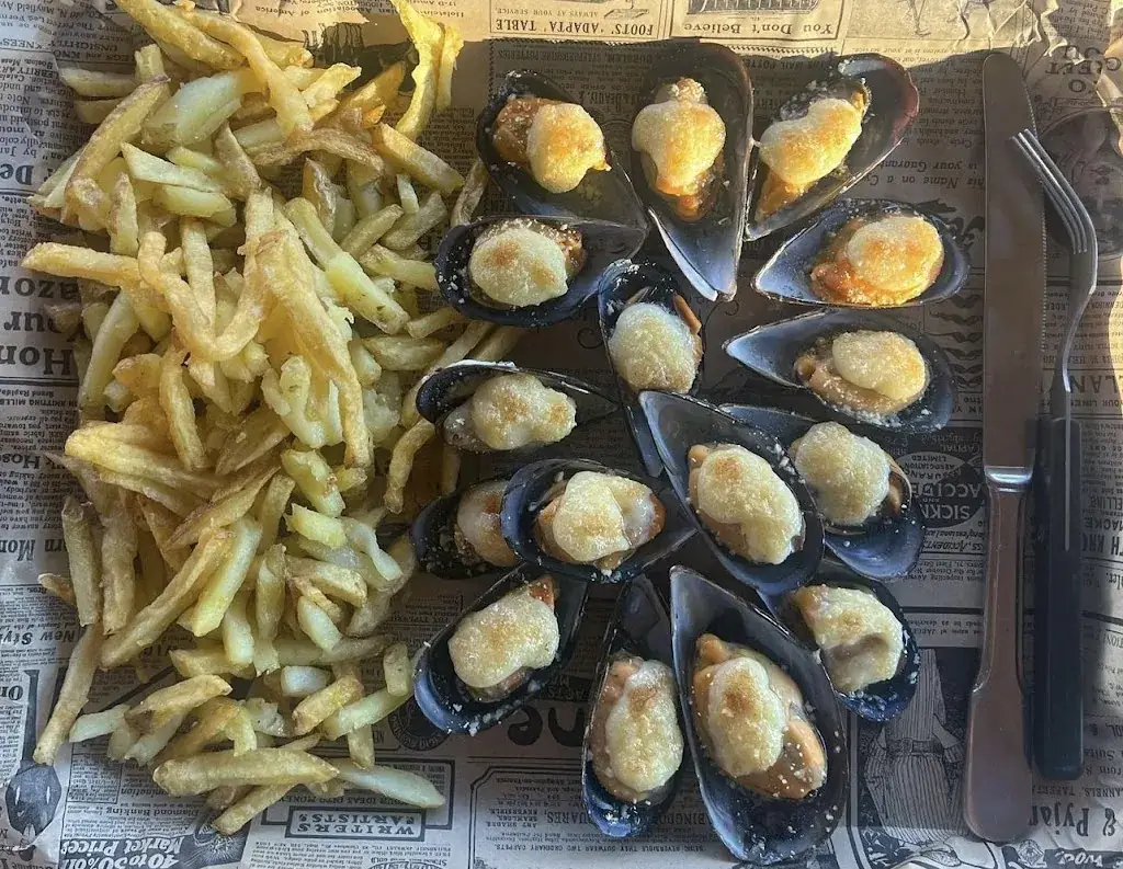 CHILL Guinguette_Saint-Cyprien_slider_image_1