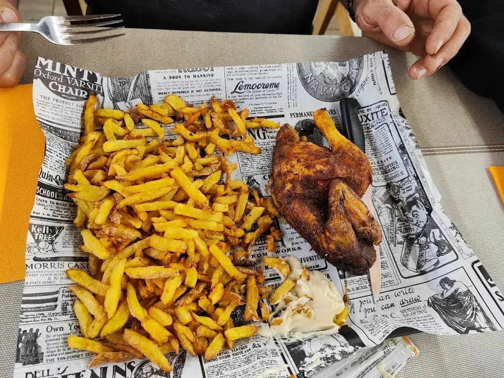 CHILL Guinguette_Saint-Cyprien_slider_image_3