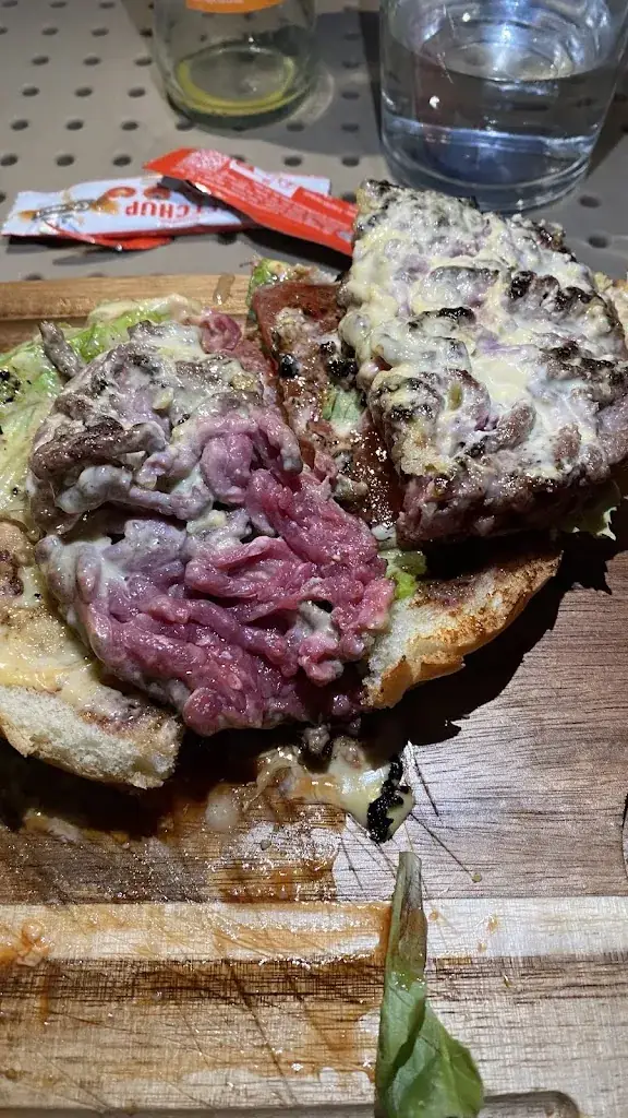 Gini Gill_Le Caliente_Saint-Cyprien_Bewertung