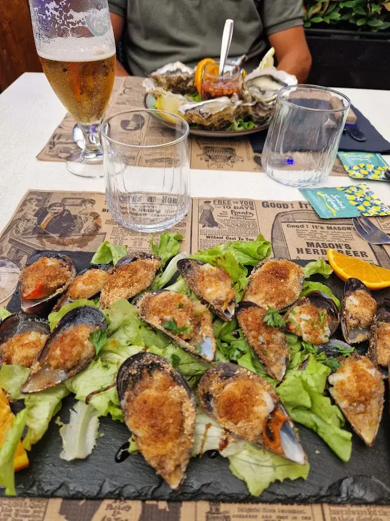 Mary Fillousse_Le Cabanon_Saint-Cyprien_review