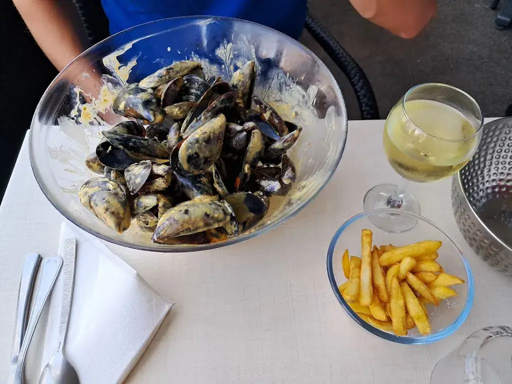 Le Cabanon_Saint-Cyprien_slider_image_3