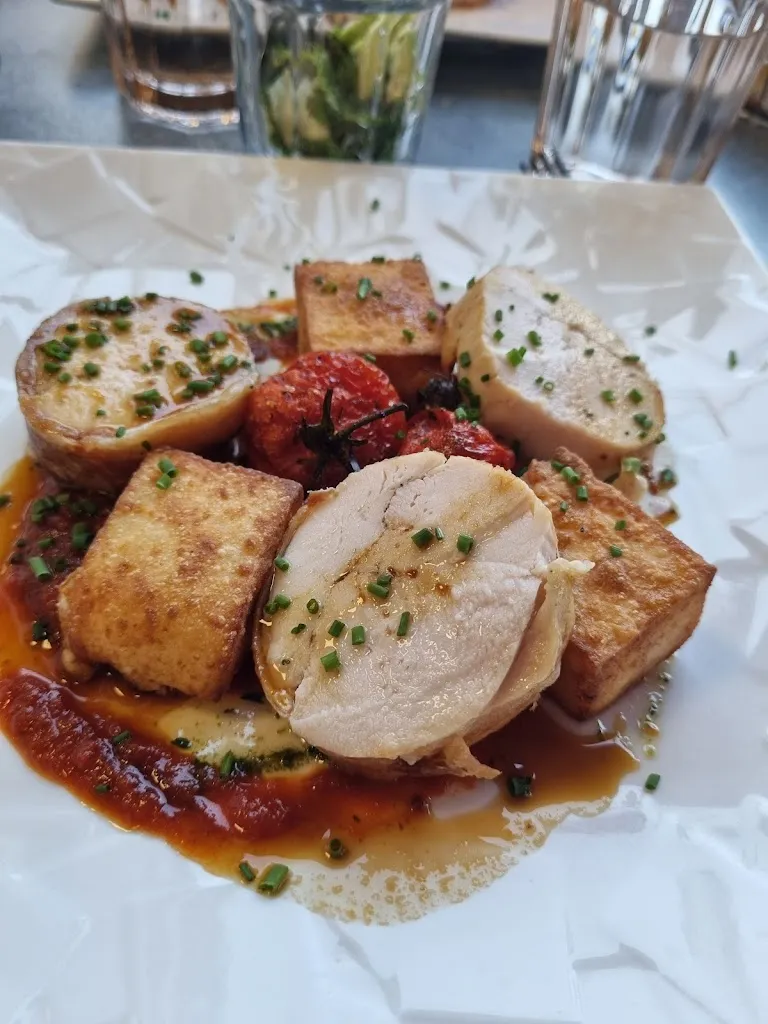 Stephanie Deville_Restaurant Le Feugerolles_Chambon-Feugerolles_recensione