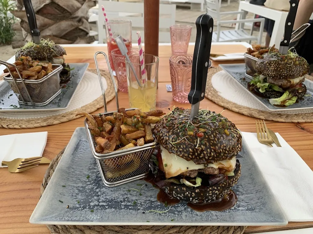 DOLCE VITA CLUB DE PLAGE RESTAURANT_Saint-Cyprien_slider_image_2