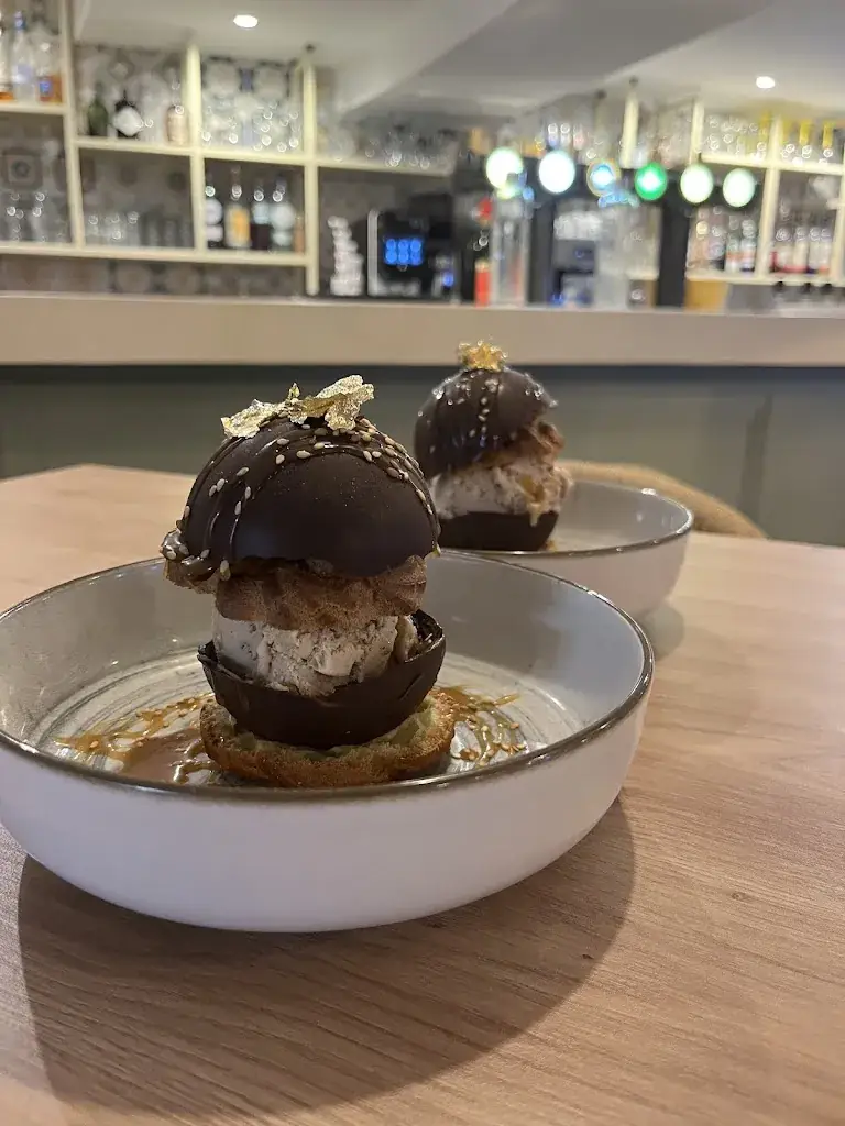 La Tour_Saint-Cyprien_slider_image_2